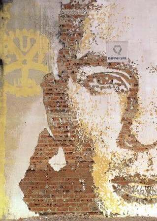 Street Art: Alexandre Farto aka Vhils in Aveiro