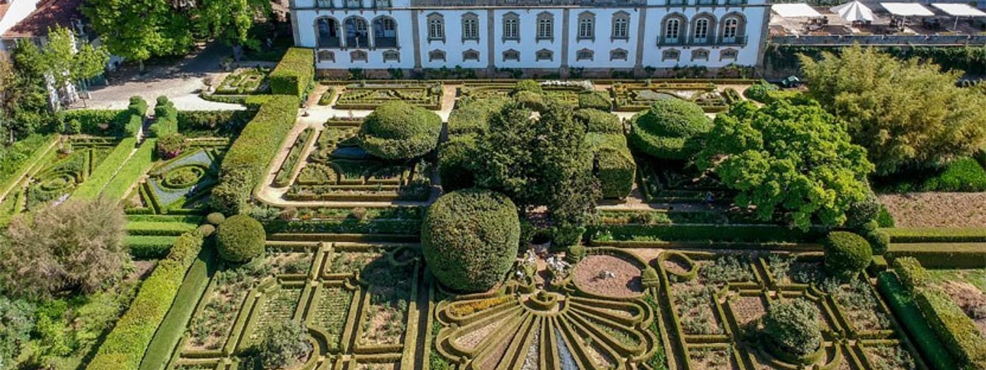 The gardens of Casa da Ínsua
