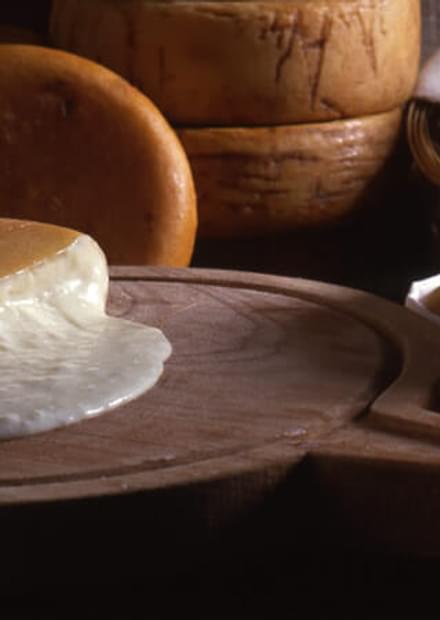 "Serra da Estrela" cheese