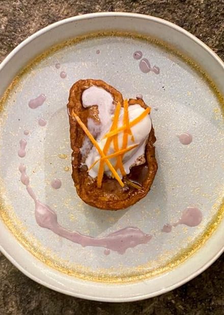 Rabanadas with red wine sorbet